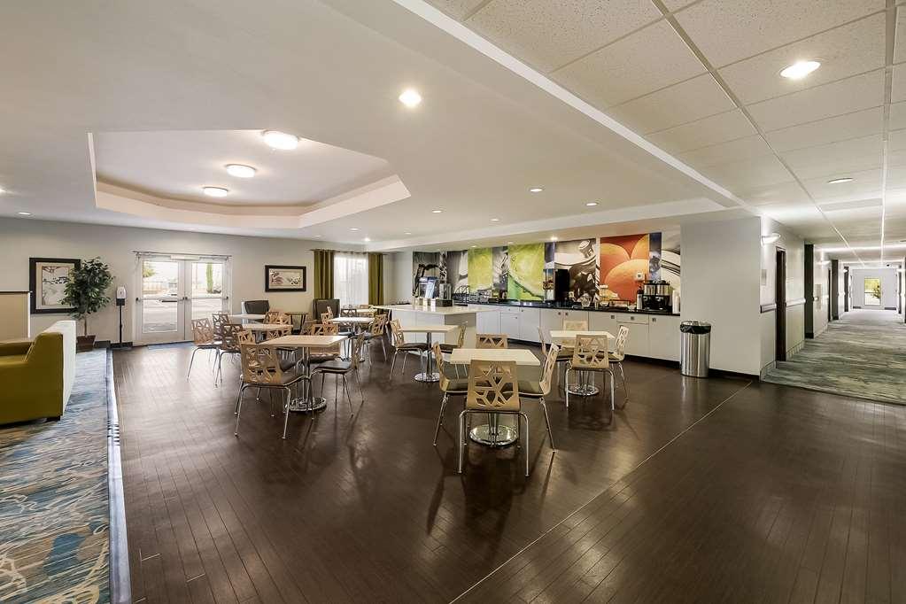 Best Western Douglas Inn & Suites Ресторант снимка