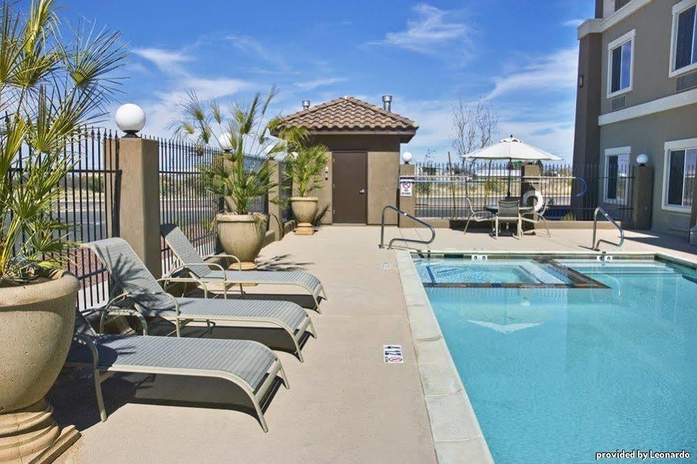 Best Western Douglas Inn & Suites Екстериор снимка